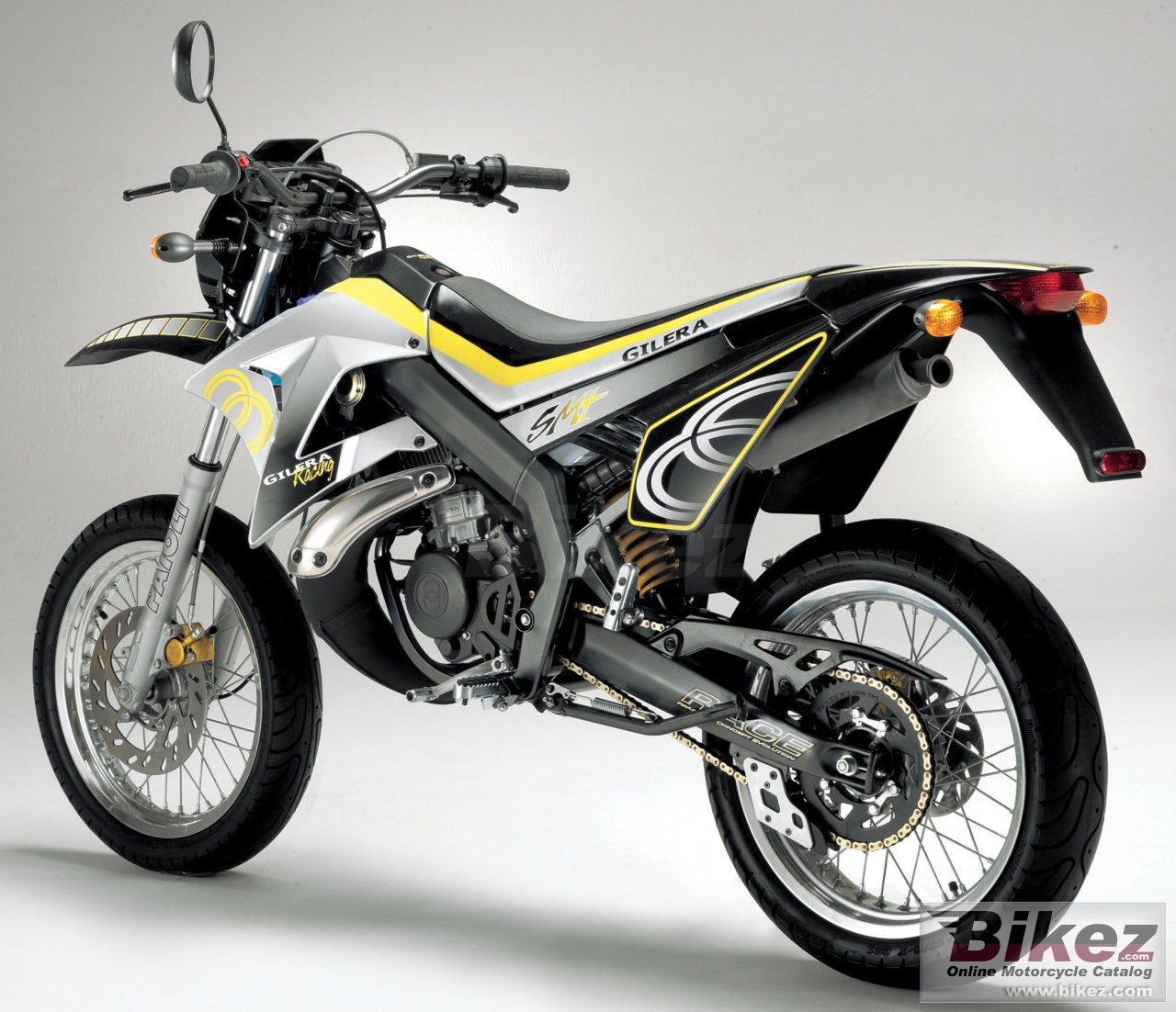 Big Gilera 50 smt picture and wallpaper from Bikez.com